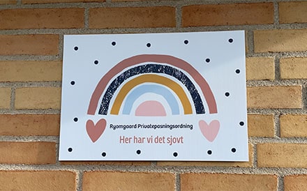 Ryomgaard Privat pasningsordnings logo skilt